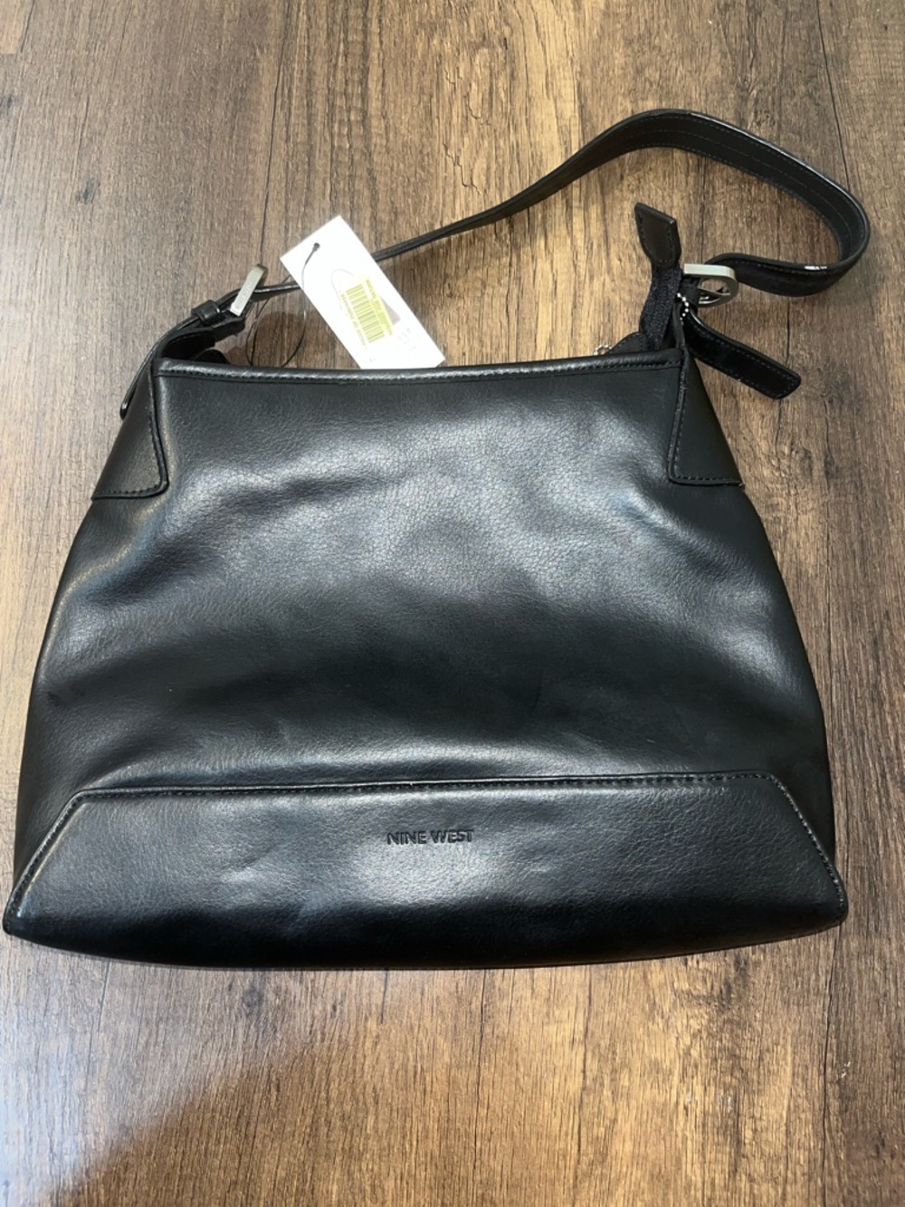 Nine West Black Smooth Leather Shoulder Bag